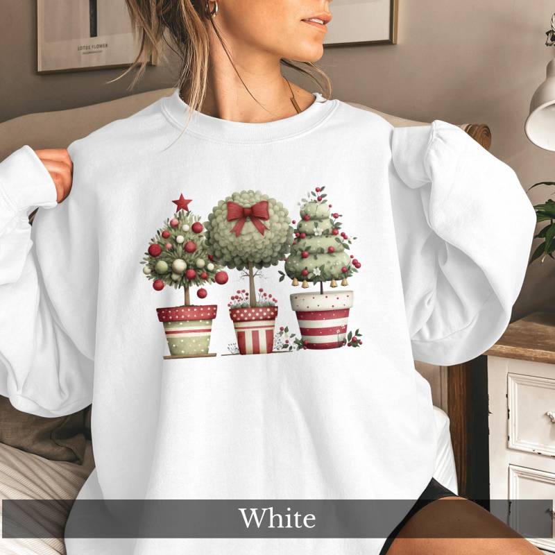 Weihnachtspullover Frau - Elegantes Sweatshirt Mit Weihnachtsbaum, Geschenkidee Weihnachten Mama Tochter Freundin, Festlicher Winter Pullover von CozyDaysDesign