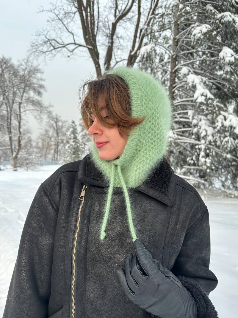 Gestrickte Grobstrick Kapuze, Schal Haube, Gestrickte Angora Mütze, Woll Balaclava Hut, Flauschige Mit Kapuze von CozyKnitwear4U