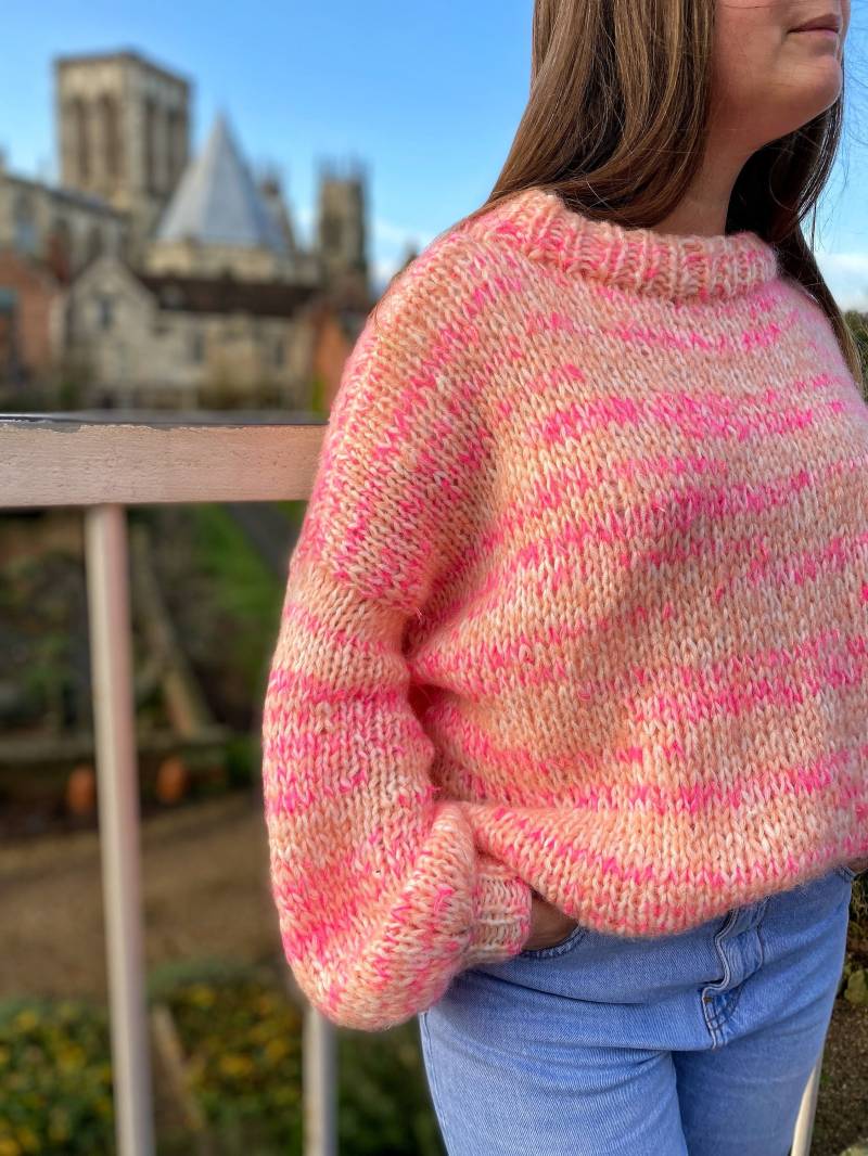 Made To Order - Handgestrickter Pullover Mit Lockerer Passform Und Ballonärmeln, Bunter Strickpullover, Übergroßer Handstrickpullover, Geschenk von CozyLoopsbyGeorgina