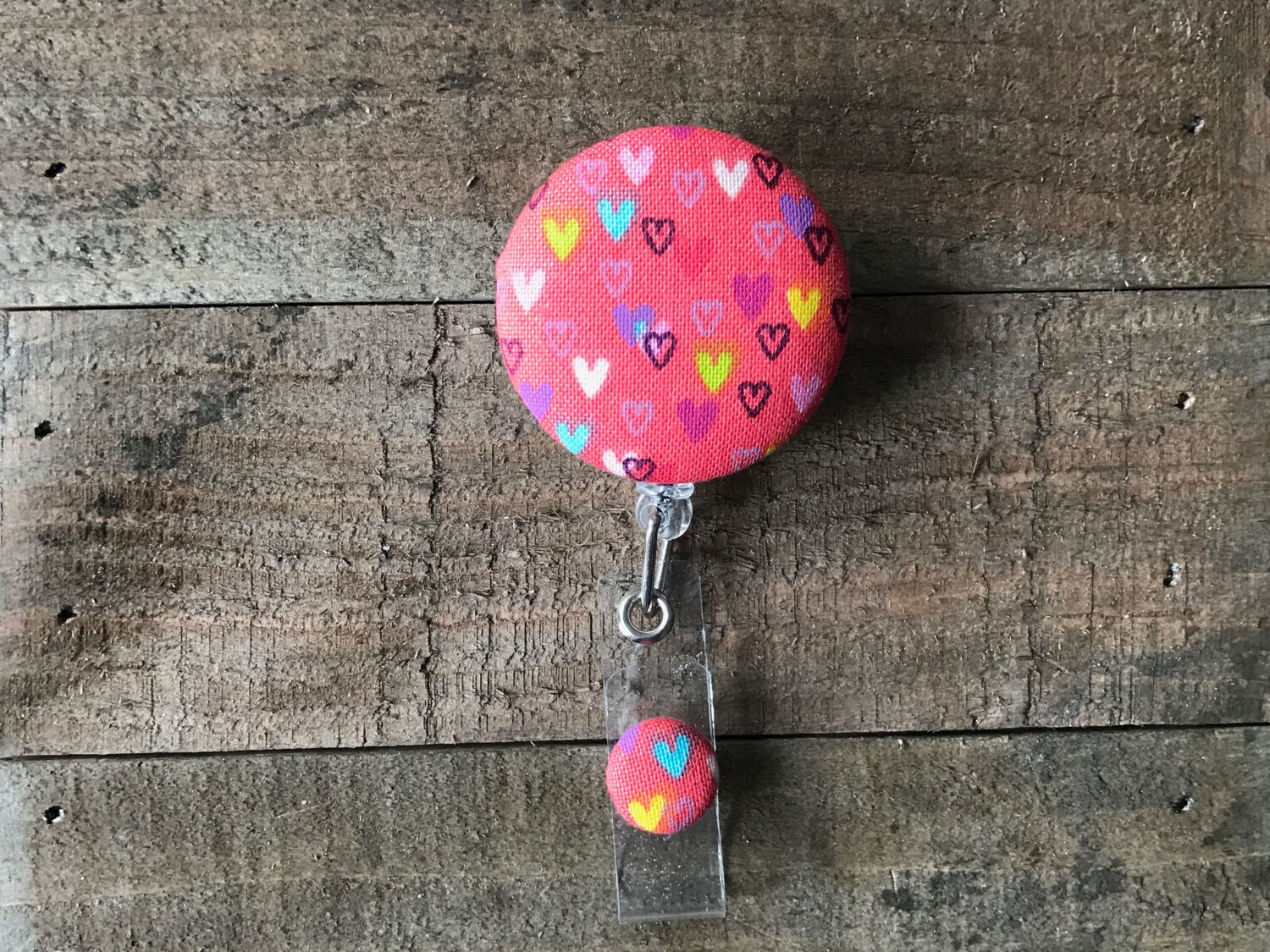 Einziehbare Ausweis/Halter-stoff Abzeichen Reel-Versenkbare Reel-Abzeichen Reel-Id Badge Halter-Krankenschwester Geschenk-Bright Farbigen Herzen von CozyMooseDesigns