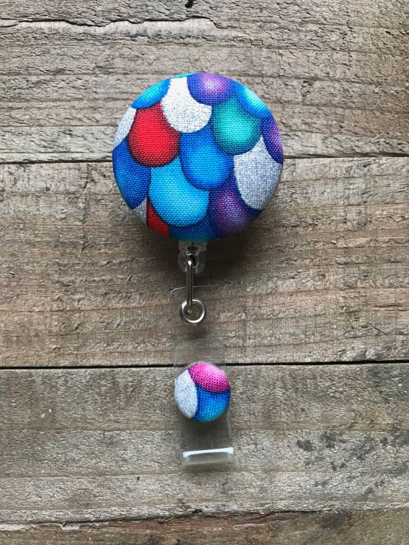 Versenkbare Ausweis Halter-stoff Abzeichen Reel-Versenkbare Reel-Abzeichen Reel-Id Badge Halter-Krankenschwester Geschenk-Meerjungfrau-Skalen von CozyMooseDesigns