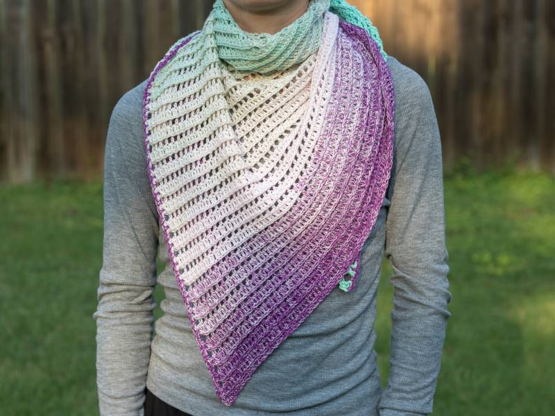 Schal, Schulter Wickeln, Drachen Bauch Ombre Garn, Wolltraum Garn Schal, Schulter Wickeln, Drachen Bauch Ombre Garn, Wolltraum Garn von CozyRosiesCrochet