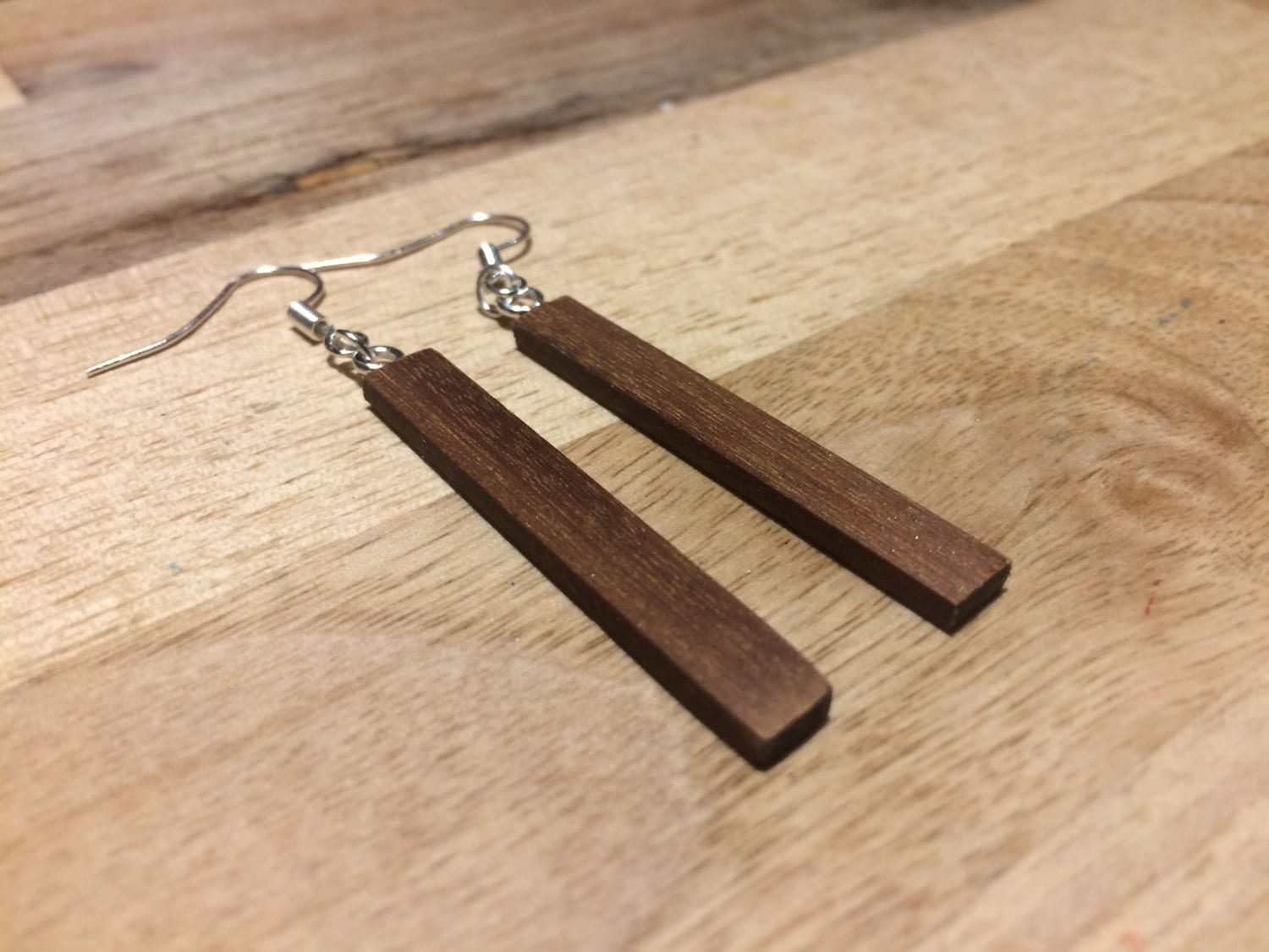 Handgemachte Recycelte Teak Holz Ohrringe Sterling Silber Haken Handgemachte Recycelte Teak Holz Ohrringe Sterling Silber Haken von CrabtreeWorkshop