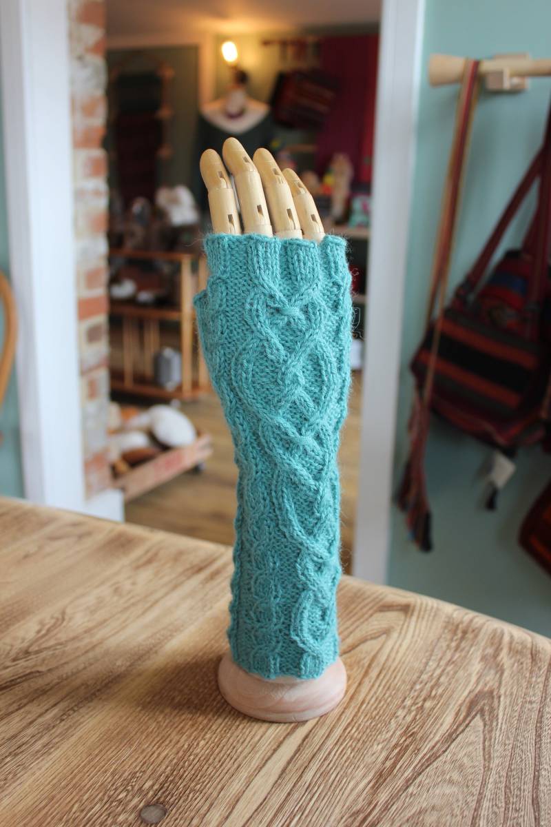Celtic Style 100% Alpaka Fingerlose Handschuhe Celtic Style 100% Alpaka Fingerlose Handschuhe von CrackersaboutAlpacas