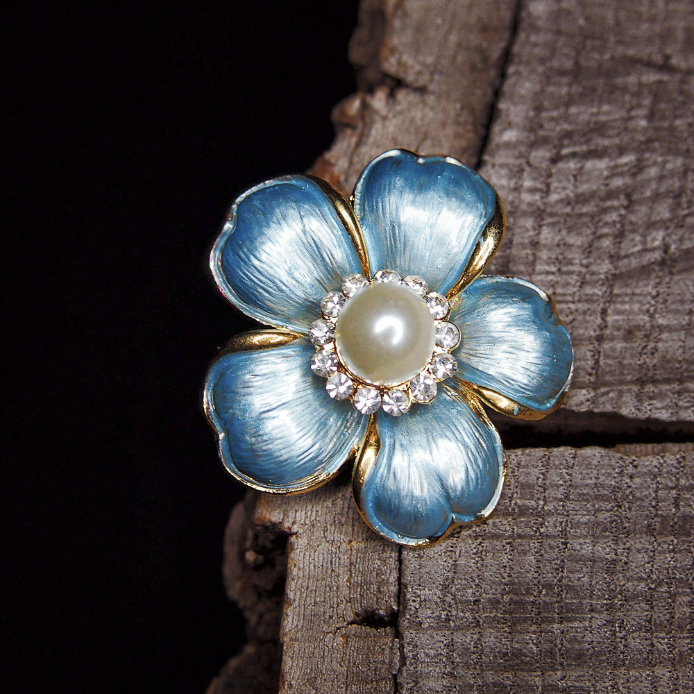 Perle Daisy Brosche #5456 Perle Daisy Brosche #5456 von Craft365com