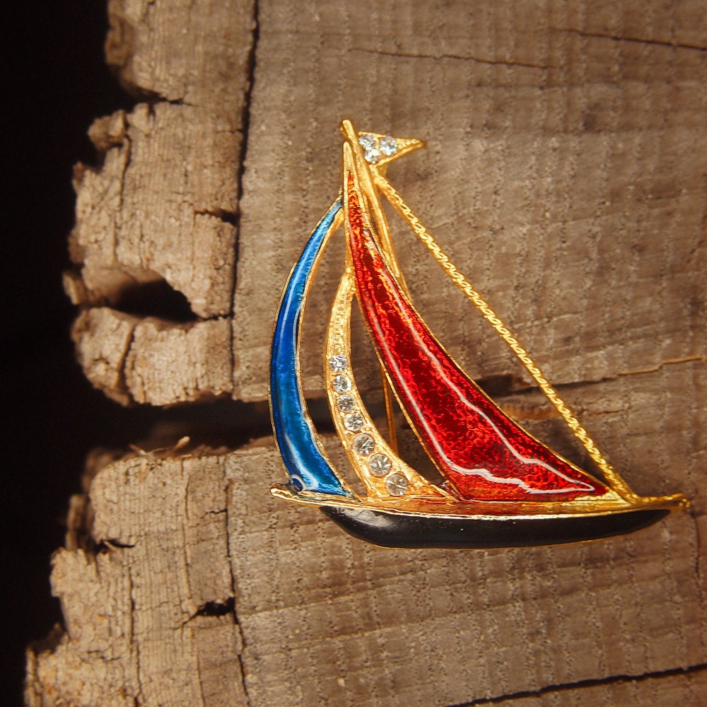 Segelboot Brosche, Anstecknadel, Antik Anmutender Vintage Modeschmuck Look, Feiner Schmuck Unikat #5064 Segelboot Brosche, Anstecknadel, Antik Anmutender Vintage Modeschmuck Look, Feiner Schmuck Unikat #5064 von Craft365com