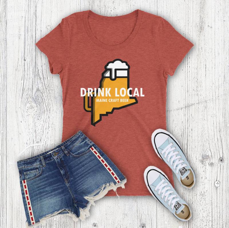 Trinken Sie, Trinken Bier Von Hier T-Shirt, Lokalen Handwerk Maine T-Shirt, Zustand Shirt von CraftBeerist