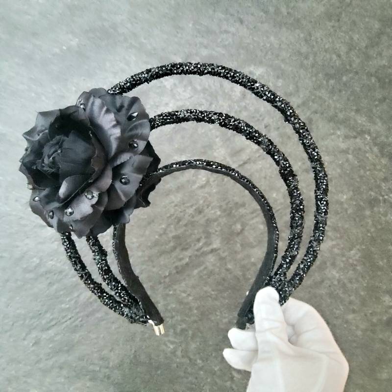 Schwarz Kristall Dreifach Halo Blume Krone Stirnband von CraftExplosionCZ