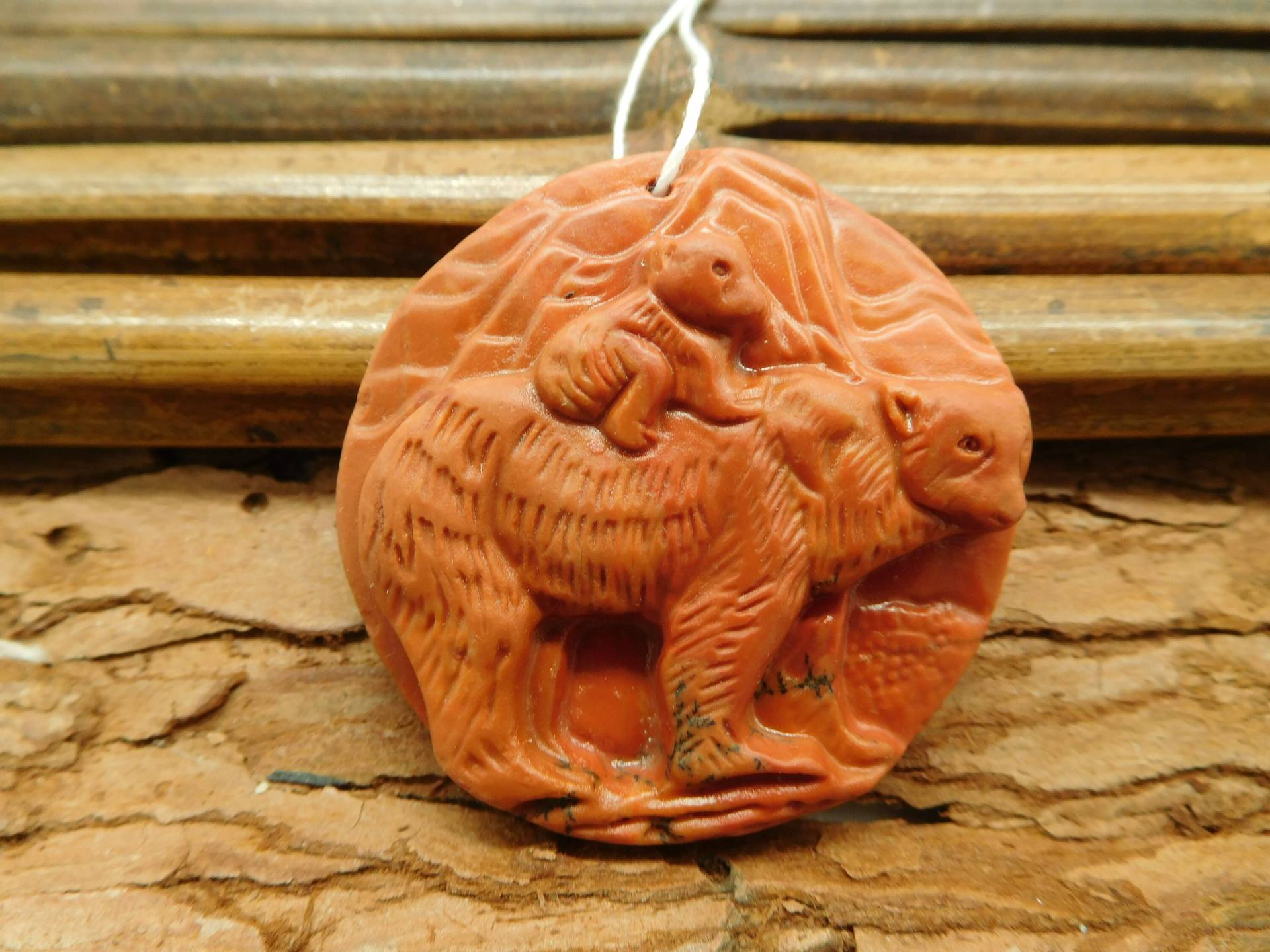 Achat Bär Schnitzen Anhänger. Handgemachte Perle 45 X 9 Mm | B1729 von CraftStoreGoods