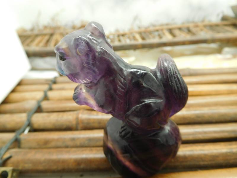 Fluorit Eichhörnchen Edelstein Anhänger. Schmuck. Dekoration Unisex Geschenk. Fluoritperlen | D247 von CraftStoreGoods