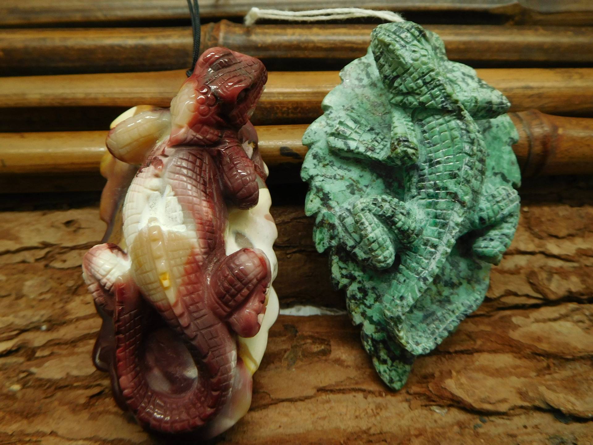 Geschnitzter Tieranhänger. Ausgefallene Achat Eidechse. Thanksgiving Day Geschenk. Schnitzkristall Anhänger. Schmuck Geschenk Für Männer. Urlaubs von CraftStoreGoods