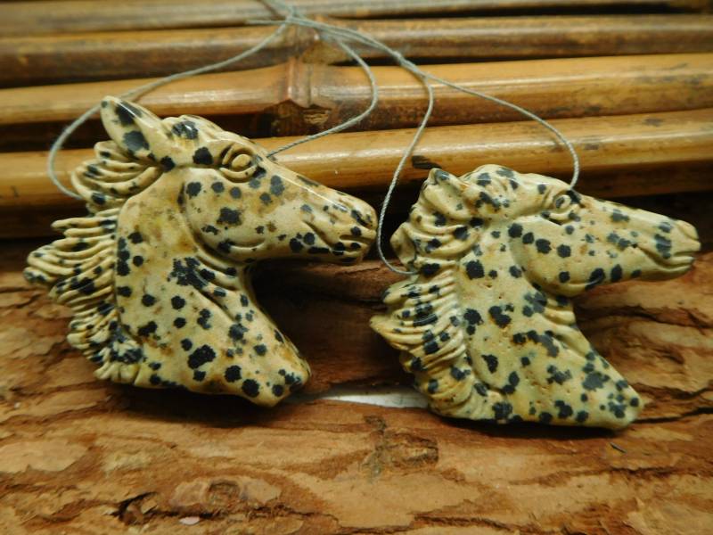 Pferdekopfschnitzerei Geschenk Für Lehrer. Spot Jaspis Natürlicher Edelstein Anhänger. Steinschnitzerei. Einzigartiger Tieranhänger. Besonderes von CraftStoreGoods
