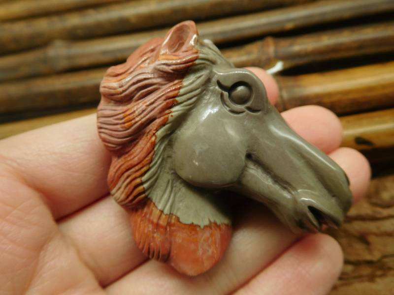 Succor Creek Bild Jasper Pferd Kopf Anhänger. Braunedelstein Schnitzerei. Edelstein Schmuck Speicher Tier. Stein Amulett Beste Freund Geschenk von CraftStoreGoods