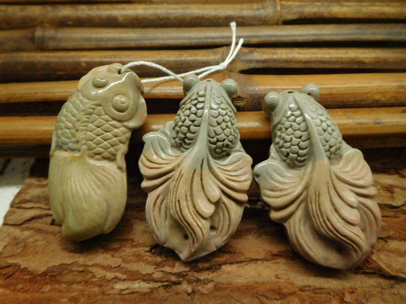 Succor Creek Bild Jaspis Schnitzerei Fisch. Braune Perle. Edelstein Carve Fisch Anhänger. Tierschnitzerei. Weihnachtsgeschenk | B3960 von CraftStoreGoods