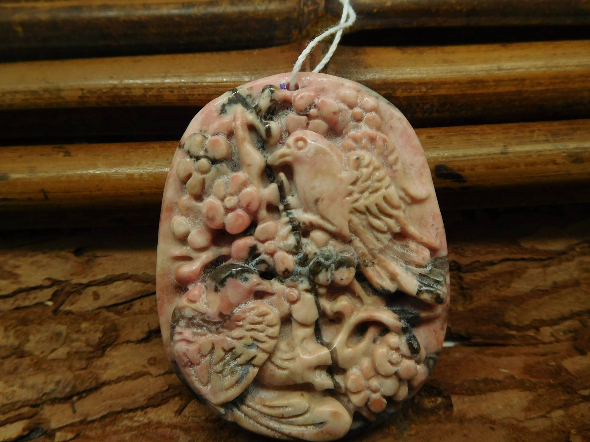 Vogel Schnitzen Perle. Edelstein Rhodonit Perle Für Sie | B2910 von CraftStoreGoods