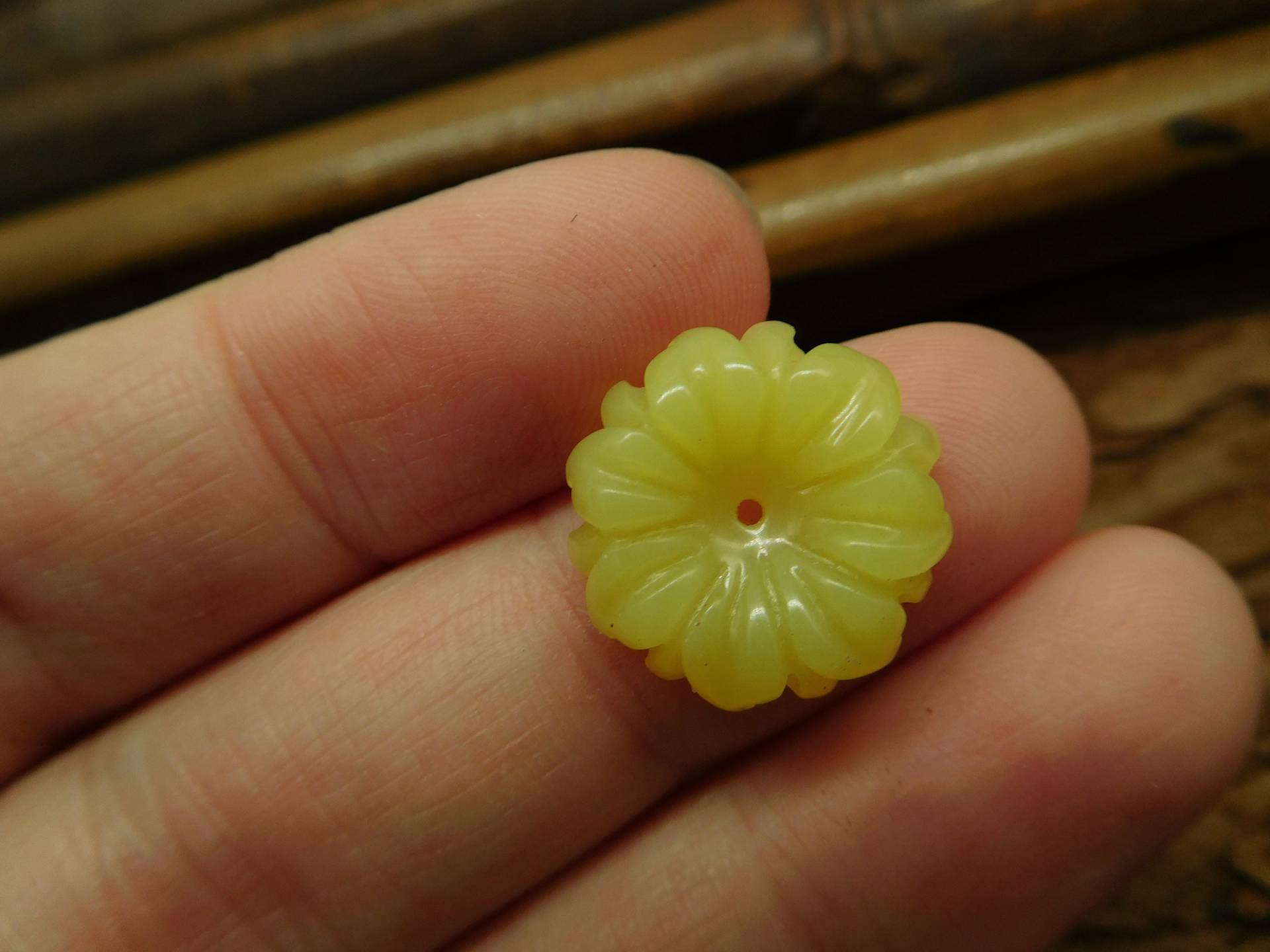 Zitrone Jade Blume Anhänger. Gelber Edelstein Schmuck | B4061 von CraftStoreGoods