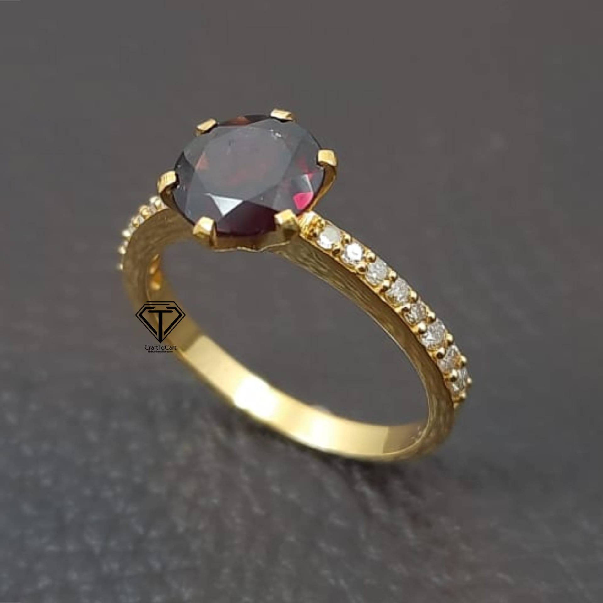Pave Doppelschliff Diamant Frauen Ring Mit Rotem Granat von CraftToCart