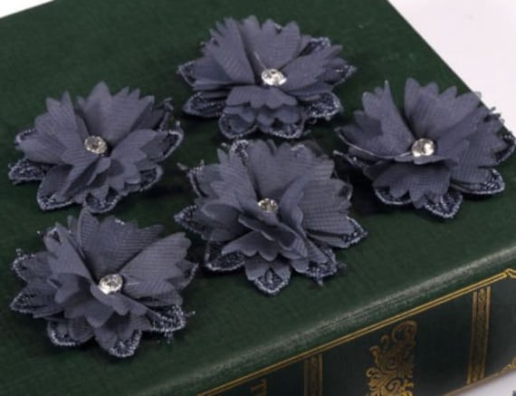 Craftbuddyus 10 Wunderschöne Königsblaue Kristall Glas Diamante Stick Auf, Aufnähen Auf Stoff Blumen Motive Handwerk von CraftbuddyUS