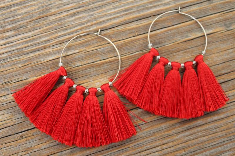 Rote Quasten Ohrringe, Boho Ohrringe, Rote Ohrringe, Silk Ohrringe, Lange Ohrringe, Statement Ohrringe, Geschenk Für Sie von CraftbyagaStyle