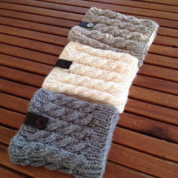 Handgestrickte Wollmischung Boot Manschetten Zopfmuster Beinwärmer von Craftbyagashop