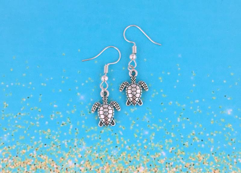 Schildkröte Ohrringe, Meerestier Schmuck, Ozean Strand Ohrringe Sommer Geschenk Für Sie Geburtstagsgeschenk Schwester von CraftchemyGiftShop