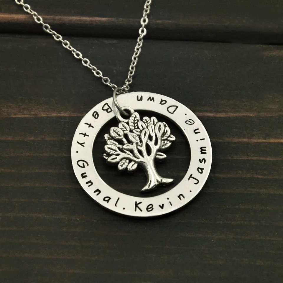 Personalisierte Stammbaum Halskette - Geschenk Personalisiert Maß Personalisierte Stammbaum Halskette - Geschenk Personalisiert Maß von CraftedByChels