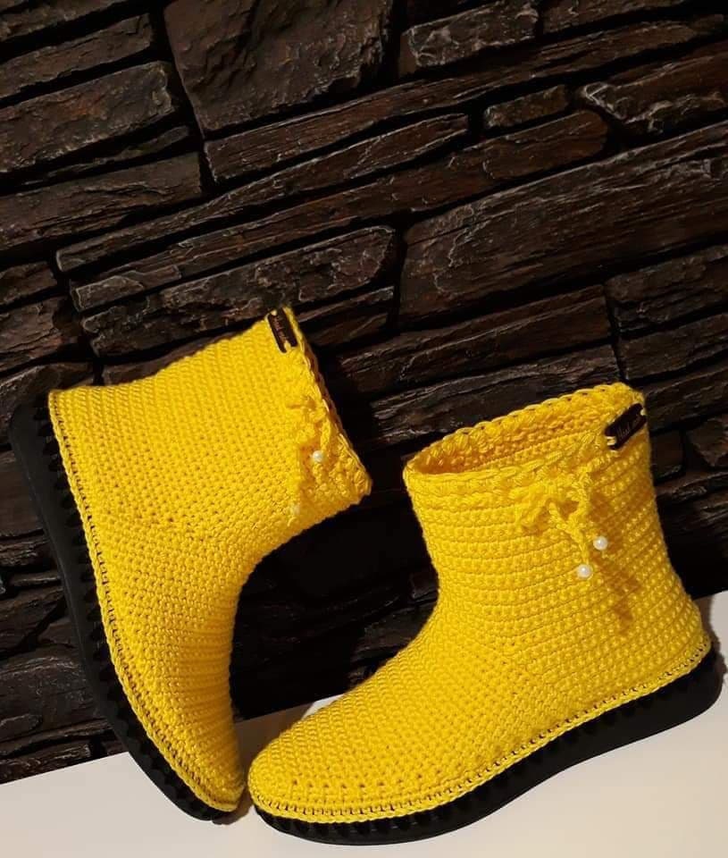 Gehäkelte Stiefel Gelb & Schwarz, Handgemachte Baumwollmischung Gehäkelte Stiefel Gelb & Schwarz, Handgemachte Baumwollmischung von CrafterlyShoes