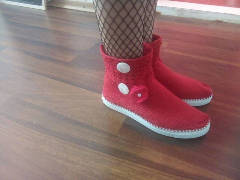 Crochet Crafterly Boots, Pink & Weiß, Flower Crochet Crafterly Boots, Pink & Weiß, Flower von CrafterlyShoes