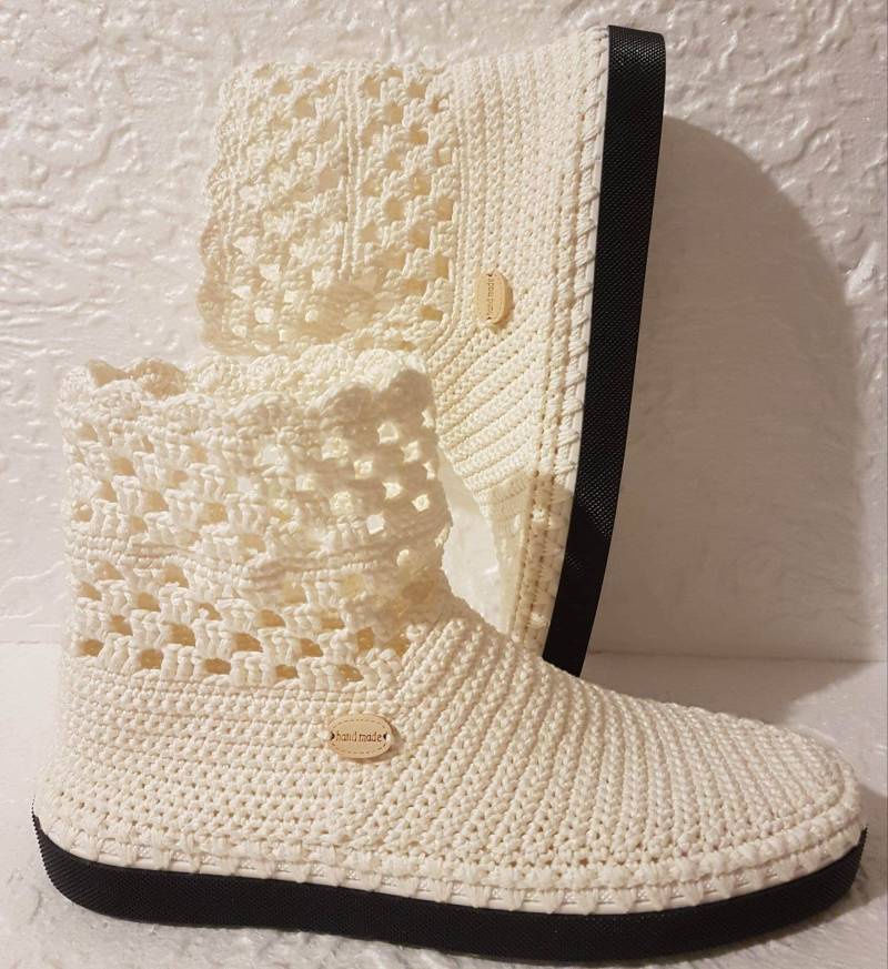 Handgefertigte Häkelschuhe Weiß & Schwarz Baumwollmischung, Sommer-Frühlings-Schuhe Handgefertigte Häkelschuhe Weiß & Schwarz Baumwollmischung, Sommer-Frühlings-Schuhe von CrafterlyShoes