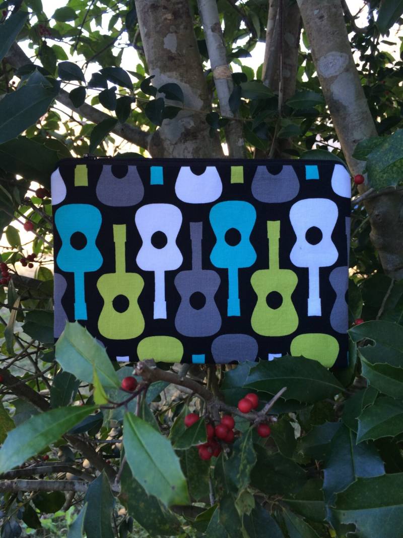 Gitarren-Federmäppchen, Kosmetikbeutel, Gutscheinhalter, Münzbeutel von CraftsByNess