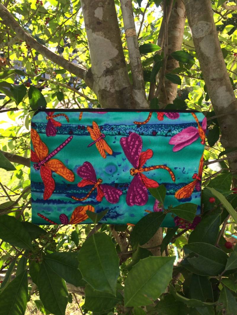 Libellen Reißverschluss Beutel, Federmäppchen, Münze Couponhalter, Make Up Tasche von CraftsByNess