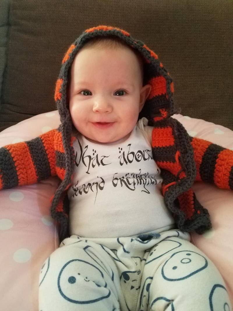 Gehäkelter Gestreifter Baby Hoodie von CraftsJack