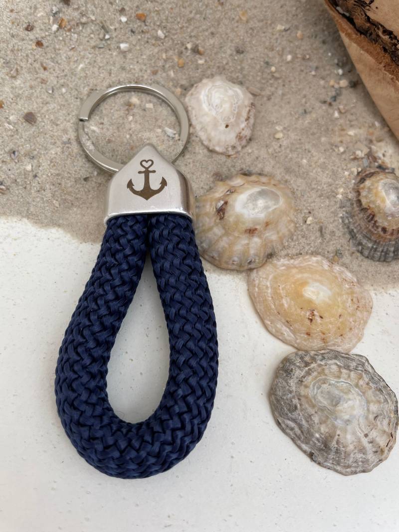 Maritimer Schlüsselanhänger Aus Segelseil Mit Anker Maritimer Schlüsselanhänger Aus Segelseil Mit Anker von CraftsVM