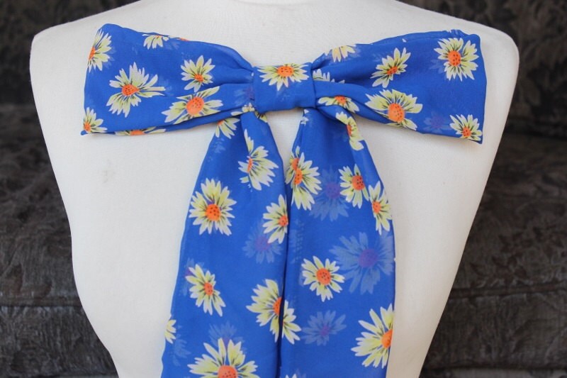 Chiffon Schleife Applikation Mit Gelben Blumen Print Chiffon Schleife Applikation Mit Gelben Blumen Print von CraftsWarehouseHub