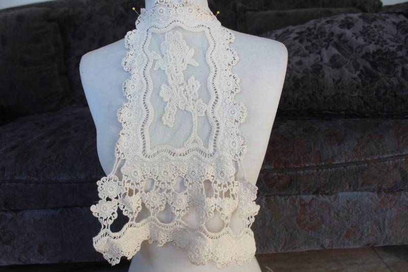 Farbe Elfenbein Venedig Stickapplikationen Joch von CraftsWarehouseHub