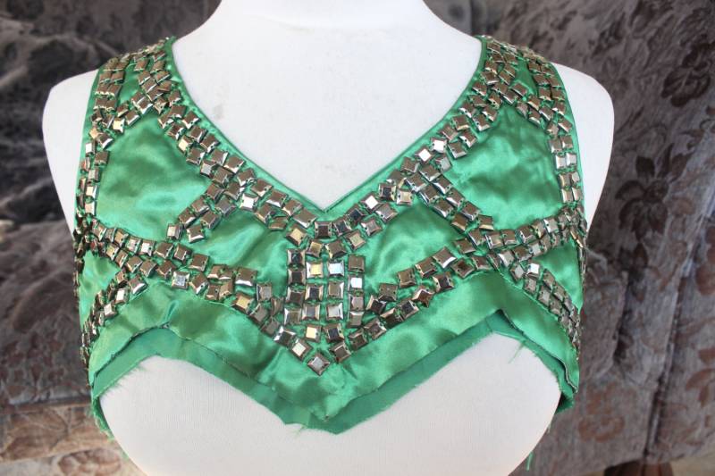 Niedlich Bestickt Und Perlen Applikation, Die Grüne Farbe von CraftsWarehouseHub