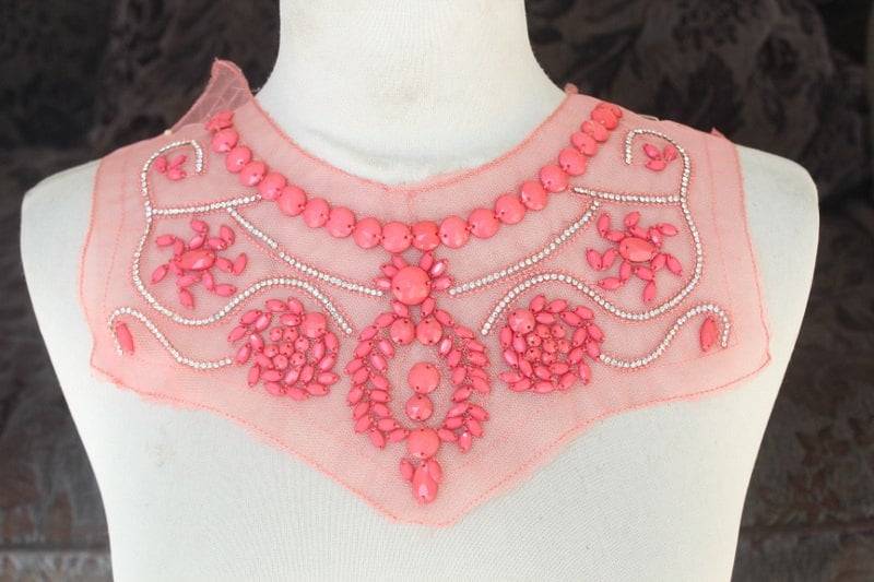 Niedlich Bestickt Und Perlen Applikation Mit Strass von CraftsWarehouseHub