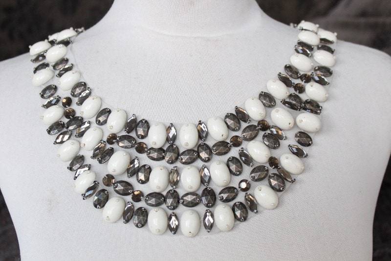 Niedlich Bestickt Und Perlen-Applikation Niedlich Bestickt Und Perlen-Applikation von CraftsWarehouseHub