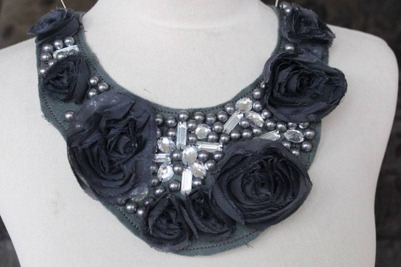 Niedlich Bestickt Und Perlen Applique Chiffon Blumen Mit Strass von CraftsWarehouseHub