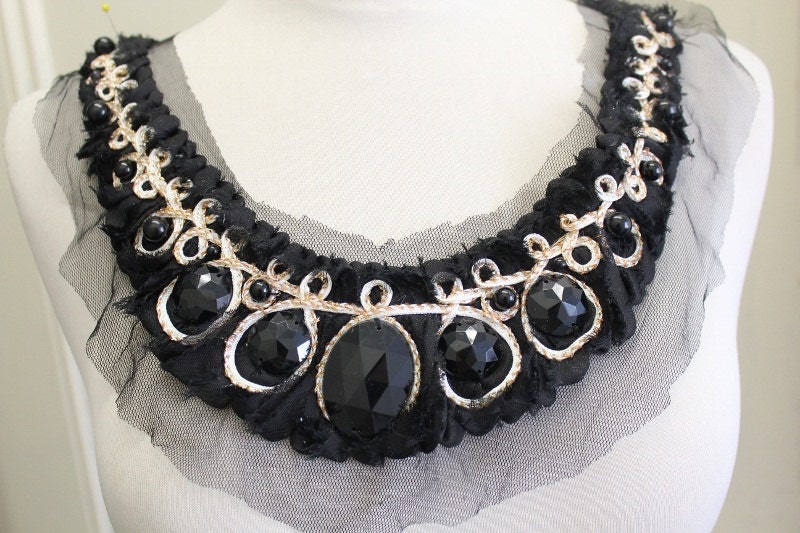 Niedlich Bestickt Und Perlen Chiffon Applikationen Farbe von CraftsWarehouseHub