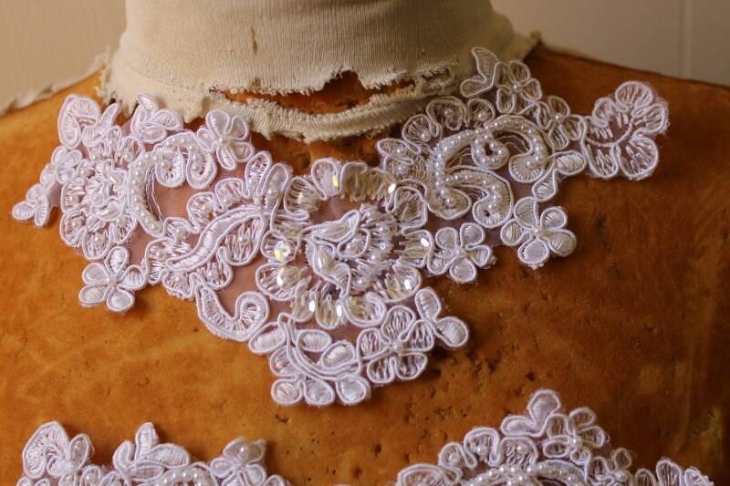 Niedlich Bestickt Und Perlen Organza Blume Applique Weiße Farbe 2 Stücke Angebot 9 Von 3 Zoll Niedlich Bestickt Und Perlen Organza Blume Applique Weiße Farbe 2 Stücke Angebot 9 Von 3 Zoll von CraftsWarehouseHub