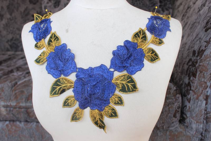 Niedliche Gestickte Blume Applique 1 Stück Angebot Niedliche Gestickte Blume Applique 1 Stück Angebot von CraftsWarehouseHub