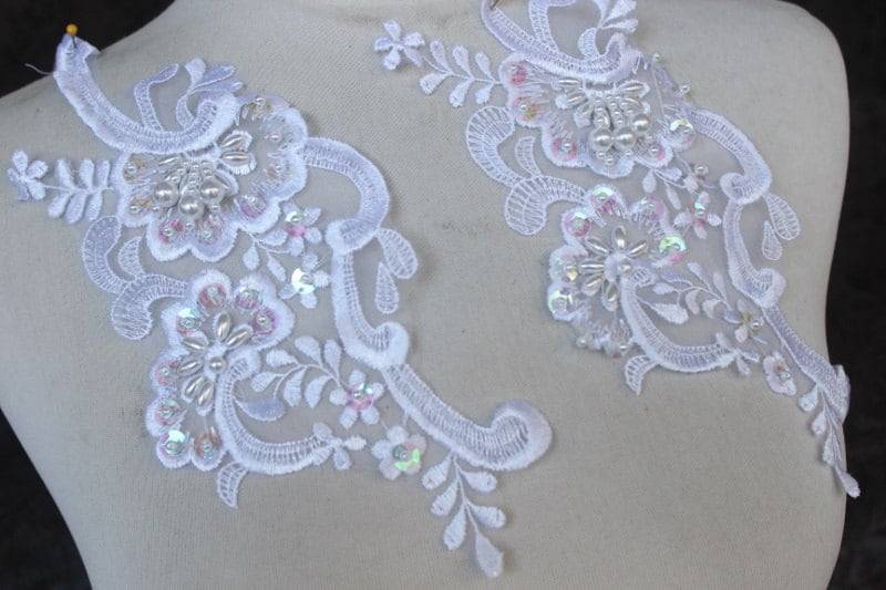 Niedliche Gestickte Und Perlenbestickte Organza Applikation von CraftsWarehouseHub