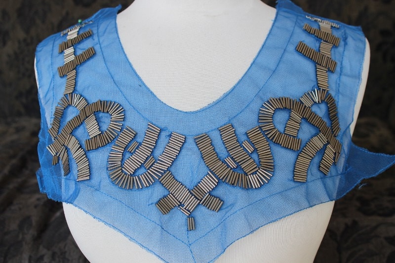 Niedliche Perlen Und Bestickte Applikation Blau Farbe 1 Stück Listing von CraftsWarehouseHub