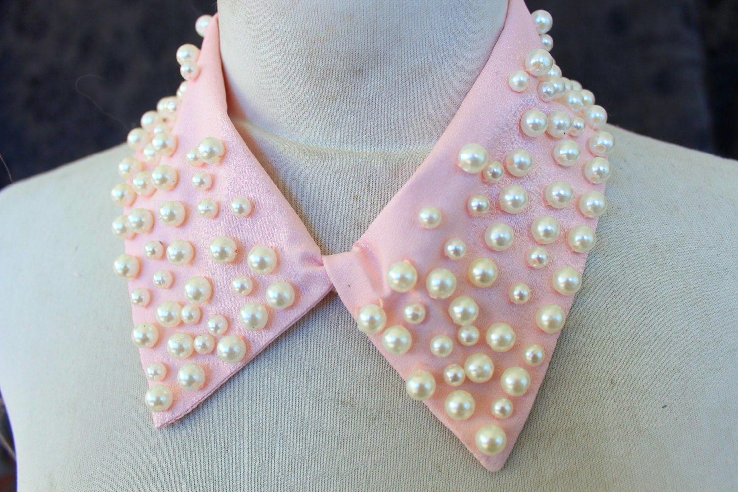 Perlen Couture Applikation/Hals Rosa Farbe Niedliche Gestickte Und Perlenbesetzte von CraftsWarehouseHub