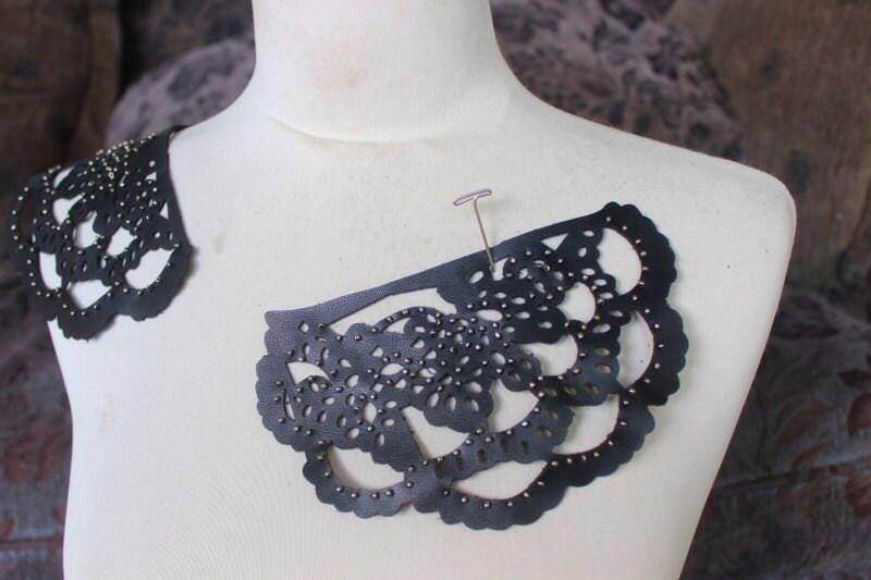 Schöne 2-Teilige Applikation Mit Perlen Und von CraftsWarehouseHub