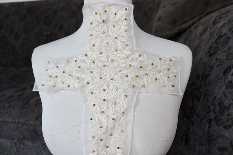 Schöne Applikation Für Spitzenkleid, Bestickt Und Mit Perlen Bestickt, Elfenbeinfarbe Schöne Applikation Für Spitzenkleid, Bestickt Und Mit Perlen Bestickt, Elfenbeinfarbe von CraftsWarehouseHub