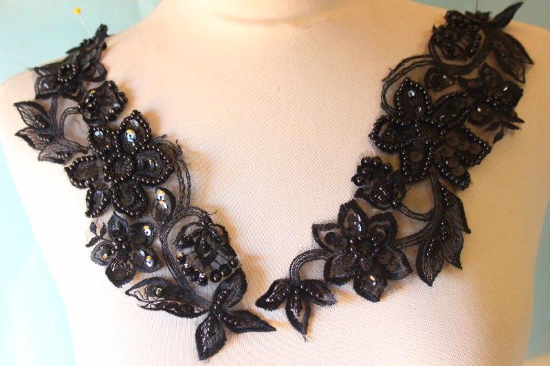 Schöne Gestickte Und Mit Perlen Bestickte Applikation Blume Aus Organza Schwarzen Applikationen von CraftsWarehouseHub