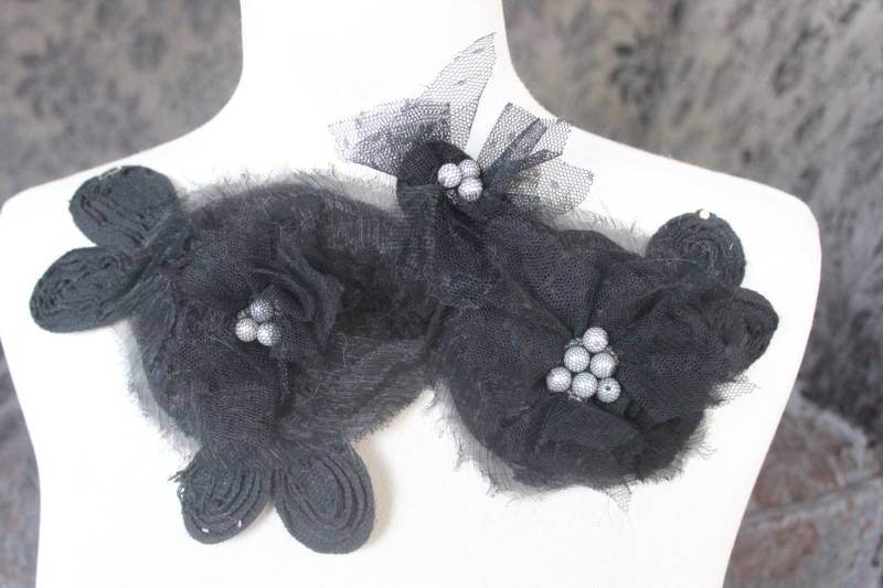 Schwarze Blume Applikation Trimmen/Süsse Bestickte Und Perlenbestickte Chiffon Schwarze Farbe Schwarze Blume Applikation Trimmen/Süsse Bestickte Und Perlenbestickte Chiffon Schwarze Farbe von CraftsWarehouseHub