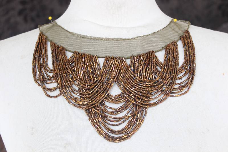 Süße Bestickt Und Perlen Applikation 1 Stück Angebot von CraftsWarehouseHub